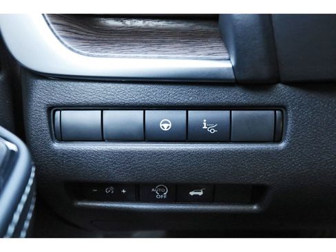 Used 2024 Nissan Rogue Platinum w/ Platinum Premium Package image 21