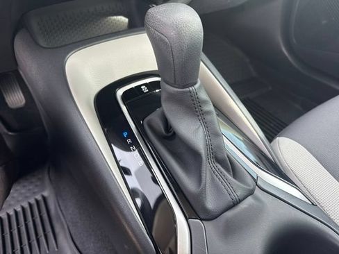 Used 2024 Toyota Corolla LE FWD image 31