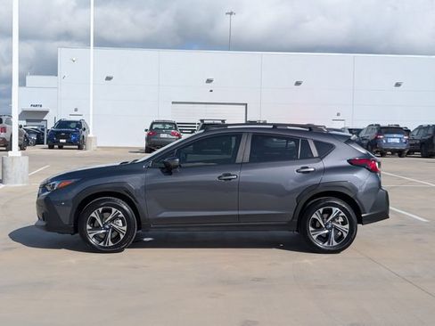 Used 2024 Subaru Crosstrek 2.0i Premium w/ Popular Package #3 AWD/4WD image 3