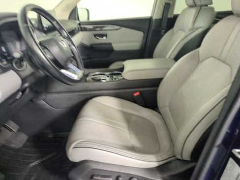 Used 2025 Honda Pilot Elite image 9