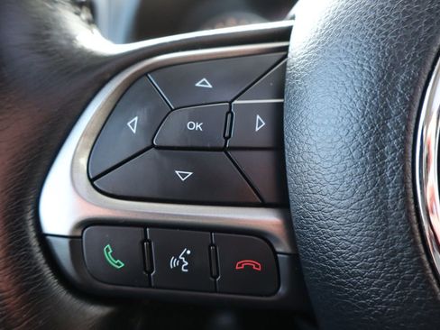 Used 2018 Jeep Renegade Limited w/ UConnect 8.4 Nav Group image 30