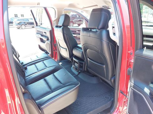 Used 2022 RAM 1500 Laramie RWD image 11