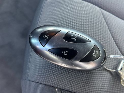 Used 2026 Hyundai Elantra Hybrid FWD image 21