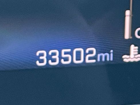 Used 2025 Chevrolet Trax LT FWD image 40