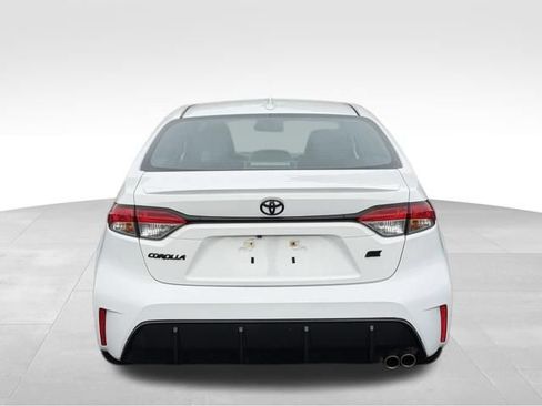 Used 2024 Toyota Corolla SE FWD image 6