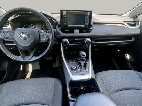 Used 2022 Toyota RAV4 XLE AWD/4WD image 29