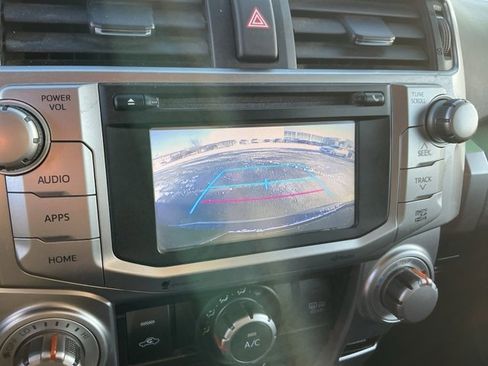 Used 2016 Toyota 4Runner SR5 image 17