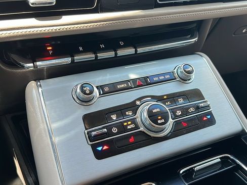 Certified 2024 Lincoln Aviator 2WD w/ Premium Package image 16