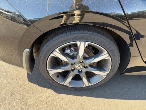 Certified 2025 Honda Civic Sport Touring image 30