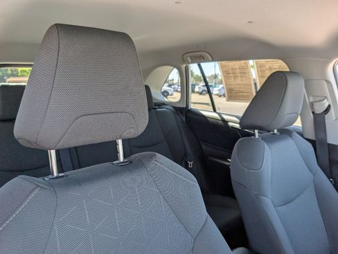 Used 2025 Toyota RAV4 XLE AWD/4WD image 3