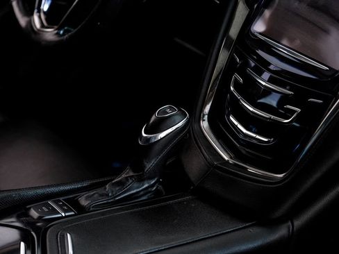 Used 2018 Cadillac CTS Luxury image 22