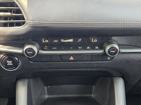 Used 2024 MAZDA MAZDA3 s FWD image 18