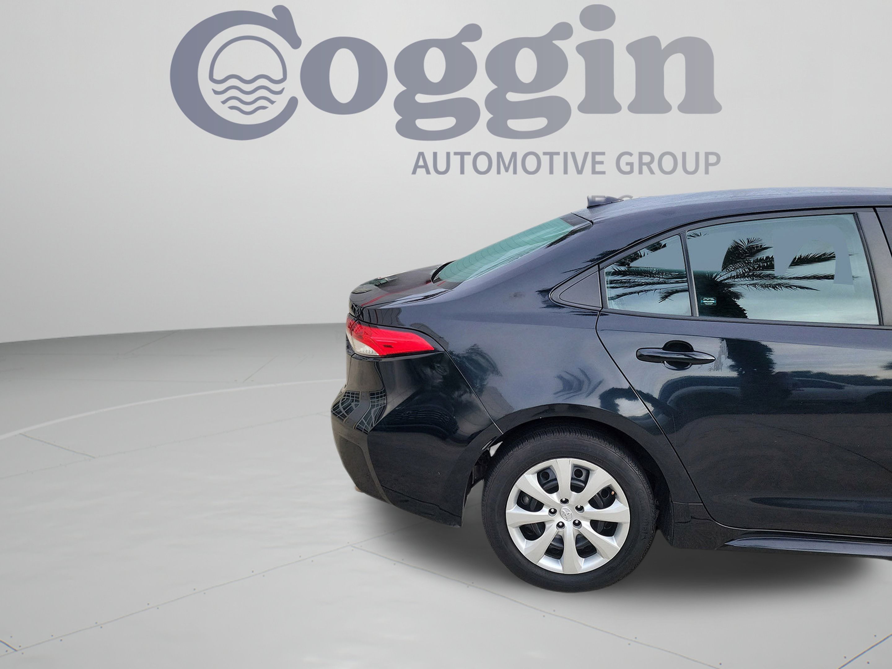 Used 2024 Toyota Corolla LE FWD image 28