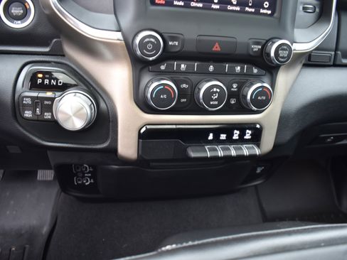 Used 2019 RAM 1500 Laramie image 19