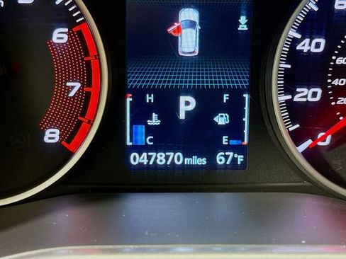 Used 2019 Mitsubishi Eclipse Cross LE image 13