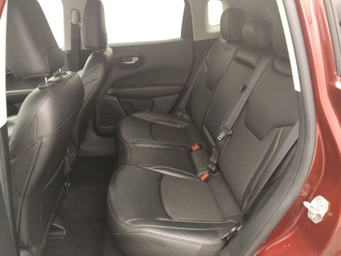 Used 2021 Jeep Compass Latitude image 18