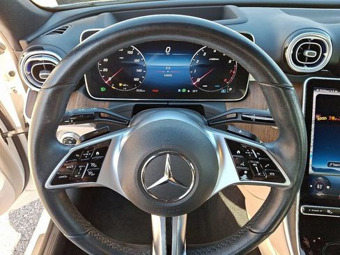 Used 2023 Mercedes-Benz C 300 4MATIC Sedan image 19