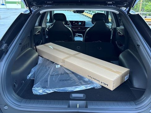 New 2025 Kia EV6 Light w/ Light LR Technology Package image 6