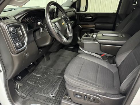 Used 2022 Chevrolet Silverado 2500 LT w/ Convenience Package AWD/4WD image 9
