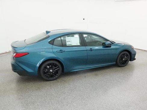 New 2026 Toyota Camry SE image 10