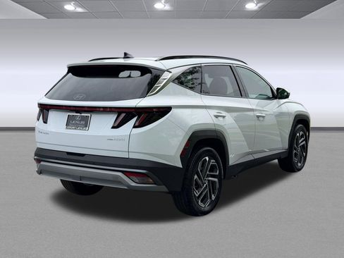 Used 2025 Hyundai Tucson Limited AWD/4WD image 9