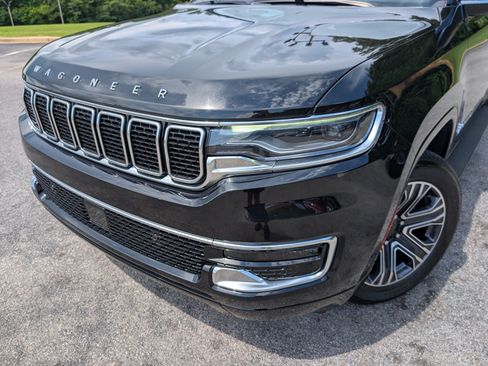 Used 2024 Jeep Wagoneer L 2WD w/ Premium Group I image 13