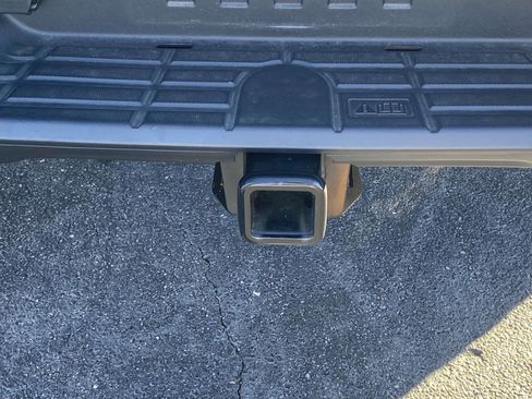 Used 2024 Ford Ranger XLT w/ Technology Package image 9