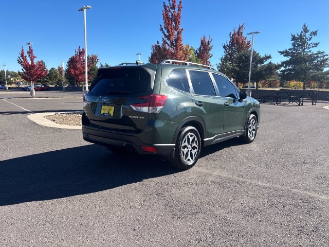 Used 2022 Subaru Forester Premium w/ Popular Package #1 AWD/4WD image 3