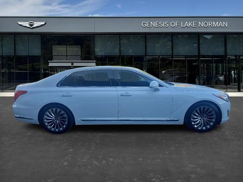 Used 2019 Genesis G90 3.3T Premium image 3