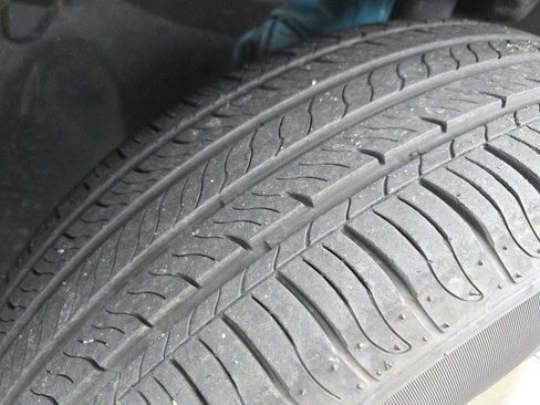 Used 2020 Jeep Renegade Latitude w/ Cold Weather Group image 5