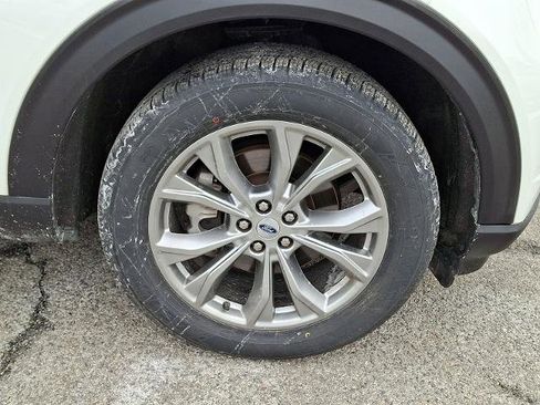 Certified 2023 Ford Explorer XLT w/ Equipment Group 202A image 8