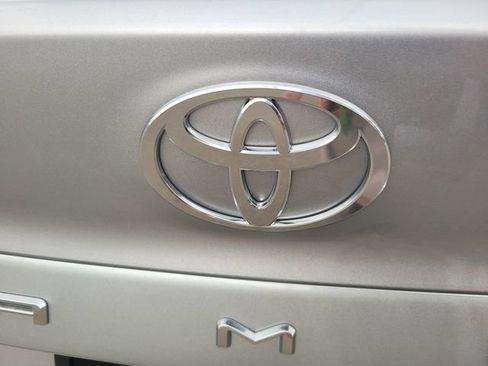 Used 2025 Toyota Camry LE FWD image 10
