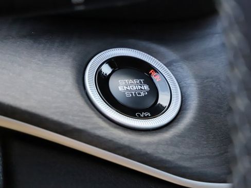 New 2025 Jeep Grand Cherokee Limited image 33