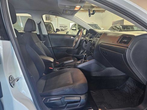 Used 2015 Volkswagen Jetta S FWD image 10