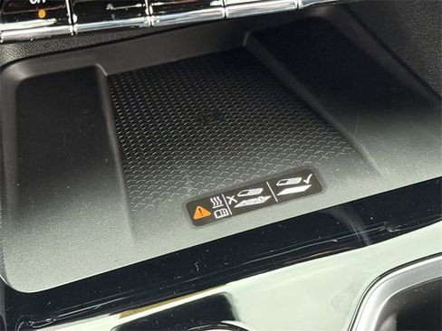 New 2026 Chevrolet Traverse LT image 19