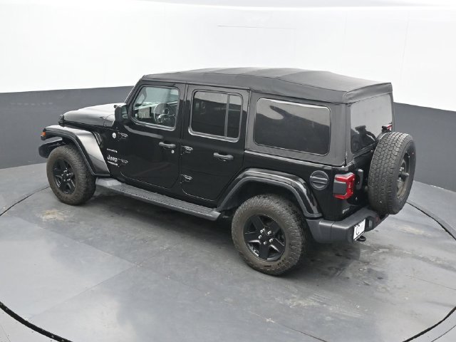 Used 2018 Jeep Wrangler Unlimited Sahara w/ Safety Group AWD/4WD image 46