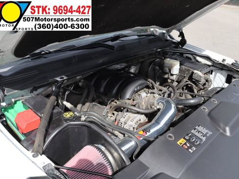 Used 2016 GMC Yukon XL Denali w/ Open Road Package AWD/4WD image 28