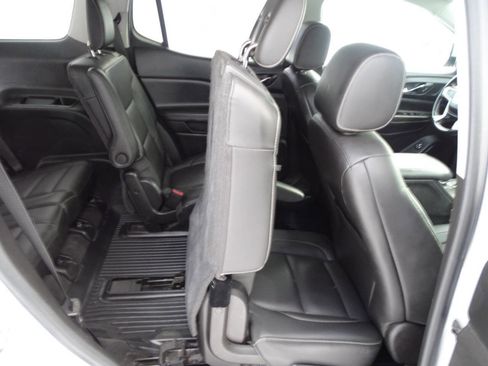 Used 2018 GMC Acadia SLT image 43