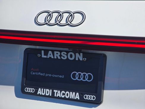 Certified 2025 Audi Q5 Premium w/ Convenience Package AWD/4WD image 31