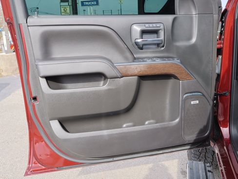 Used 2017 GMC Sierra 1500 Denali w/ Denali Ultimate Package image 12