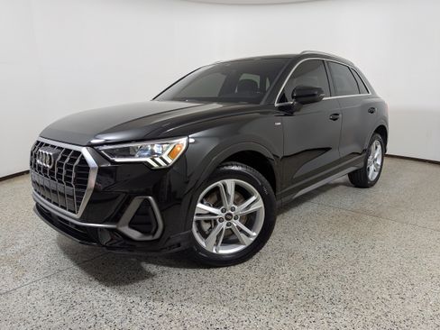 Certified 2023 Audi Q3 2.0T Premium w/ Convenience Package AWD/4WD image 18