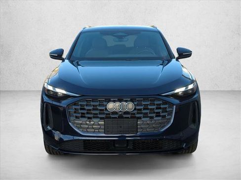 Certified 2025 Audi Q5 Premium w/ Convenience Package image 2