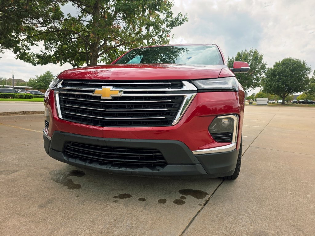 Used 2023 Chevrolet Traverse LT FWD image 30