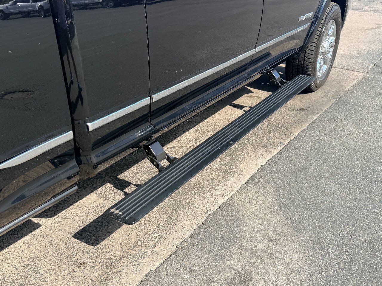 Used 2019 RAM 3500 Limited AWD/4WD image 15