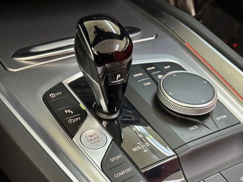 Used 2022 BMW Z4 M40i w/ Premium Package image 16