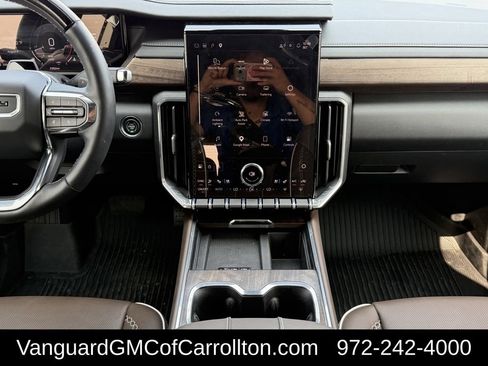 New 2026 GMC Acadia Denali Ultimate w/ LPO, Floor Liner Package AWD/4WD image 13