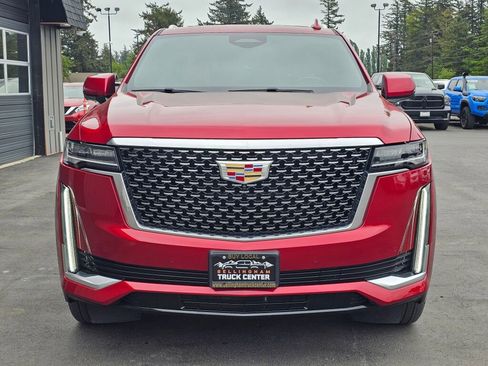 Used 2022 Cadillac Escalade Premium Luxury AWD/4WD image 8