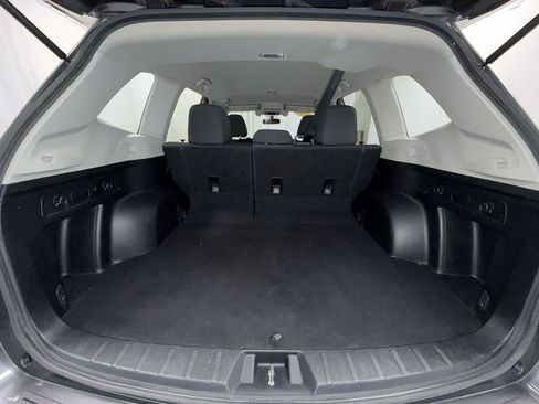 Used 2020 Subaru Forester AWD/4WD image 16