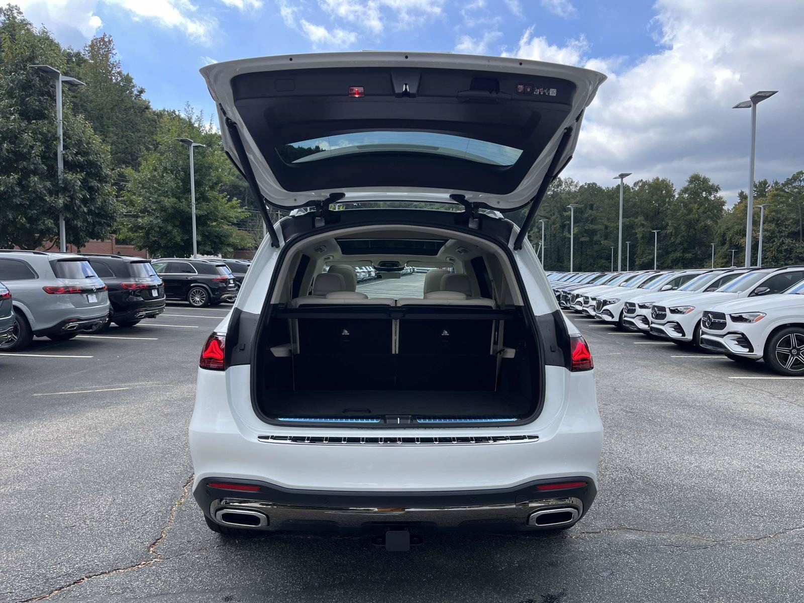 New 2027 Mercedes-Benz GLS 450 4MATIC image 9