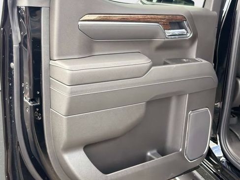New 2026 GMC Sierra 1500 Elevation w/ Elevation Premium Package AWD/4WD image 11